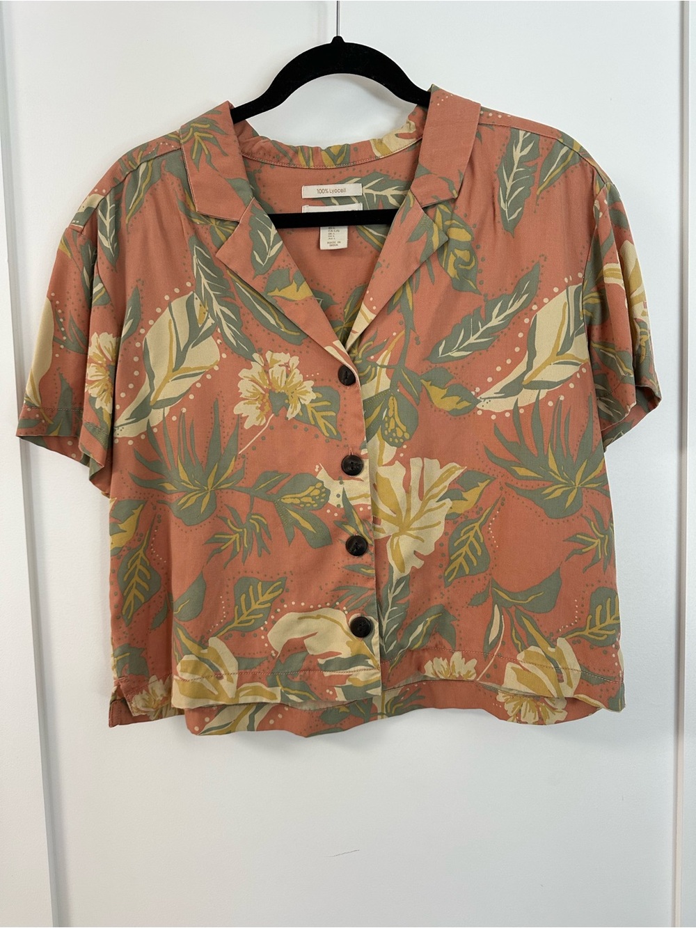 Orange Hawaiian print button up